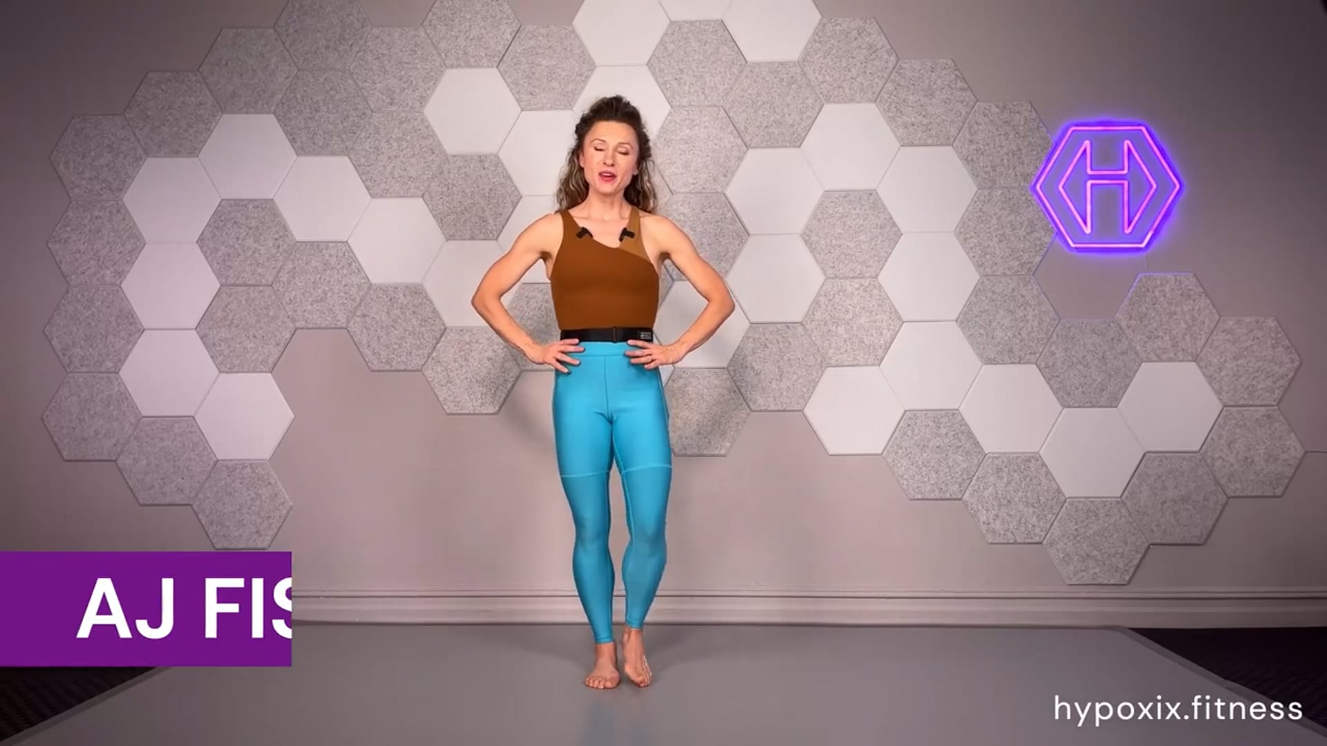 4.3 STANDING SPLIT PULL