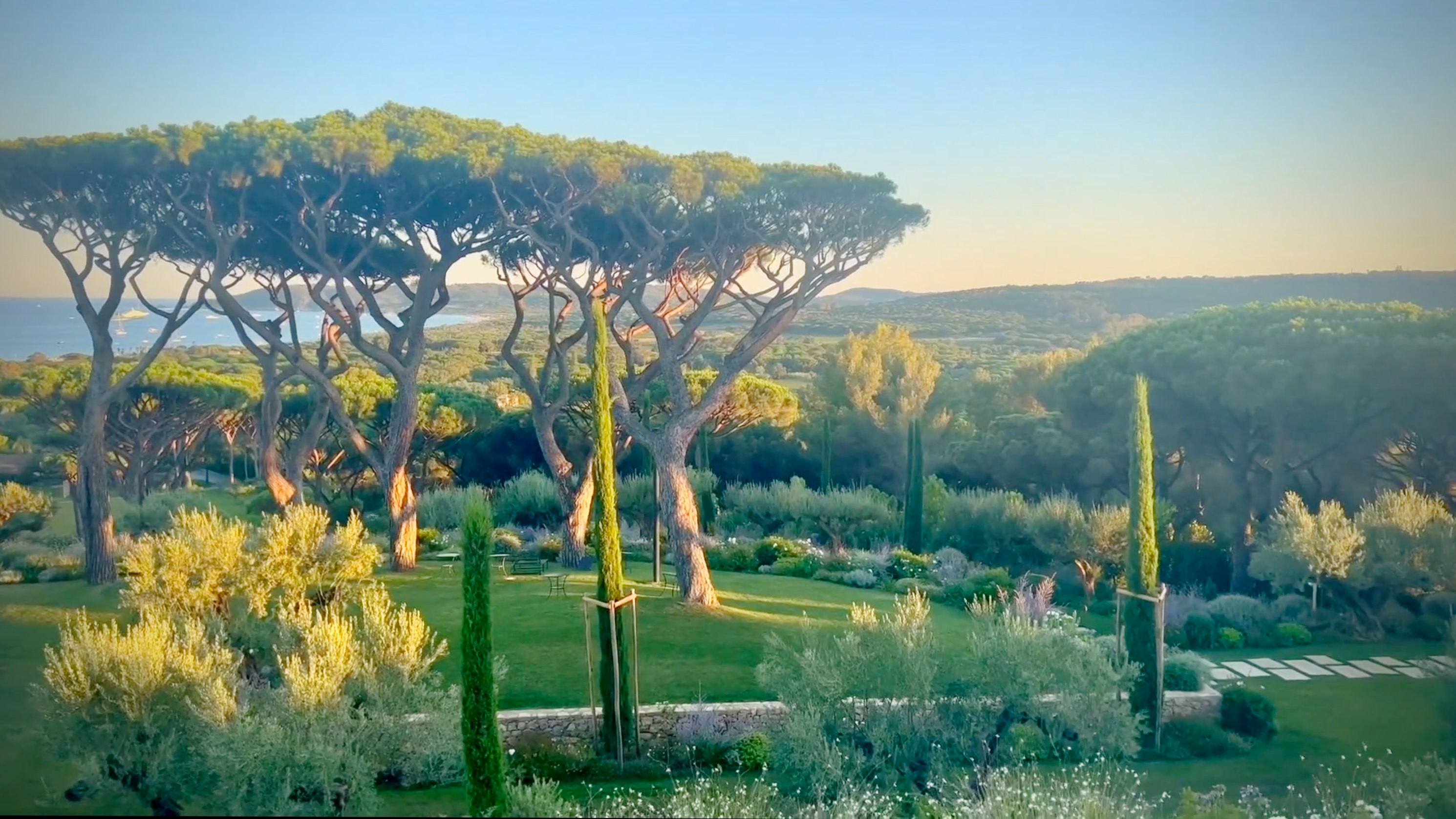 23min SAINT-TROPEZ ADVANCED TOTAL BODY