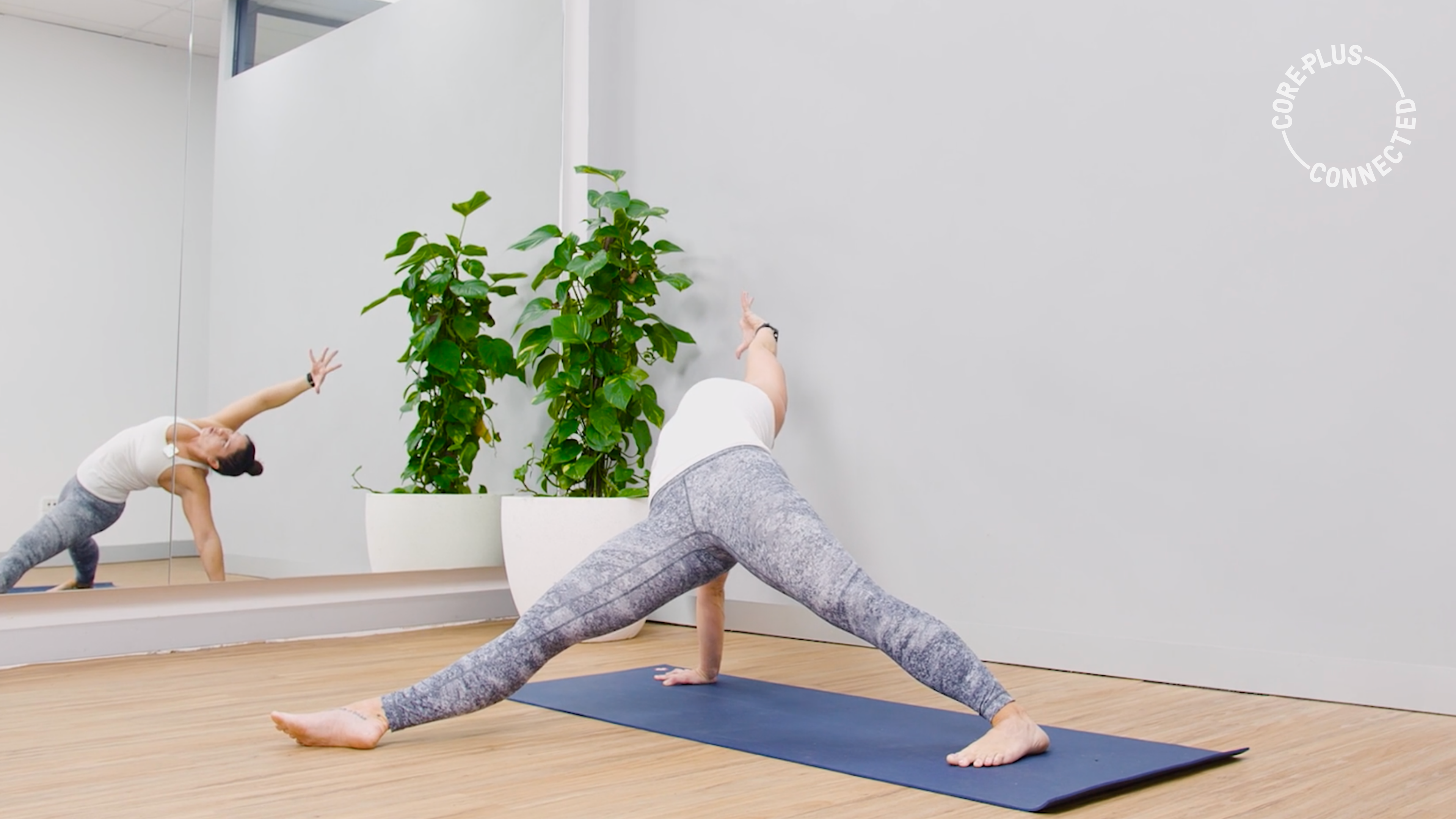 Yogi Strong Front Body Strength with Tarryn