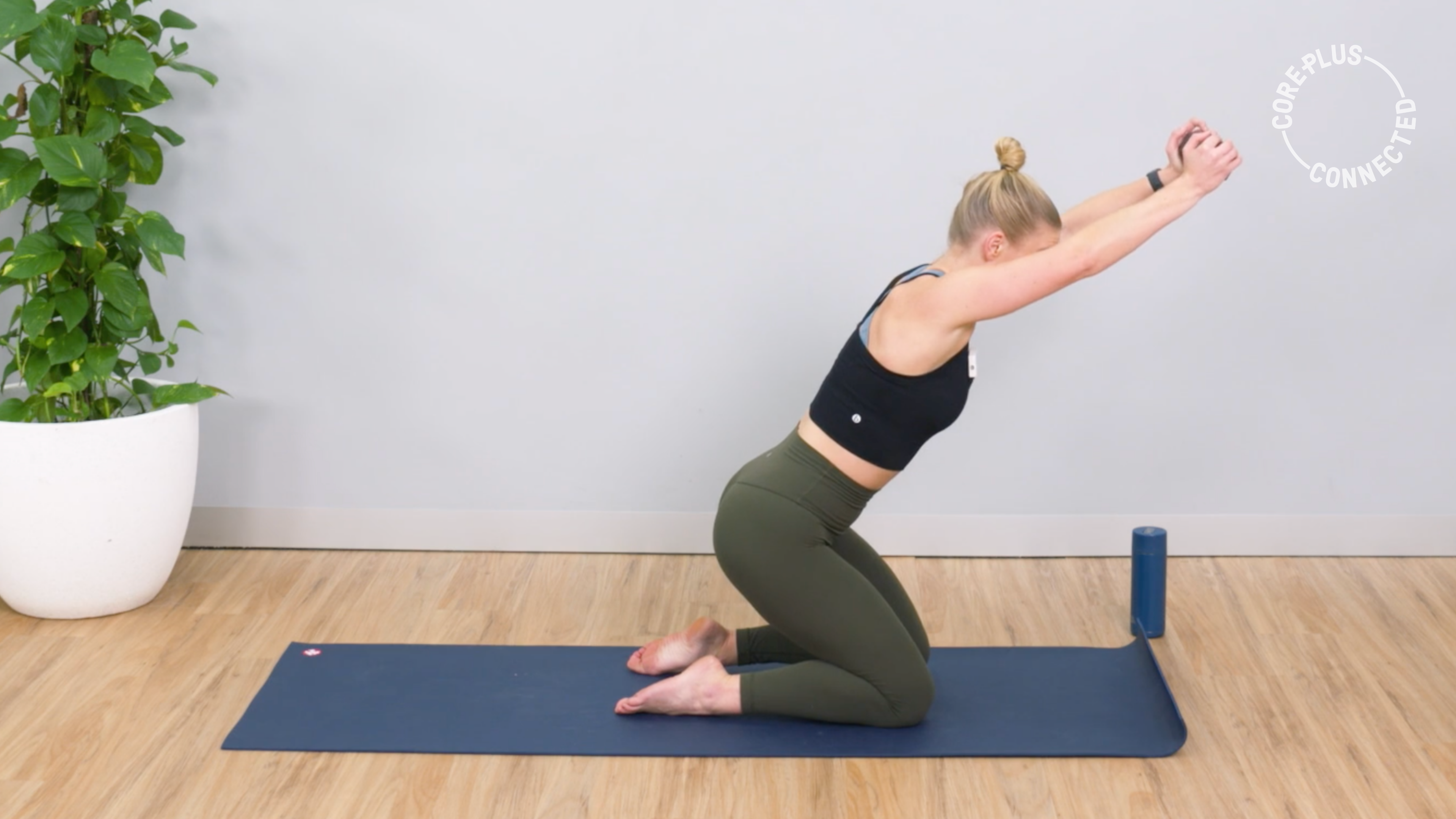 Dynamic Pilates Matwork Wrist Free with Emily