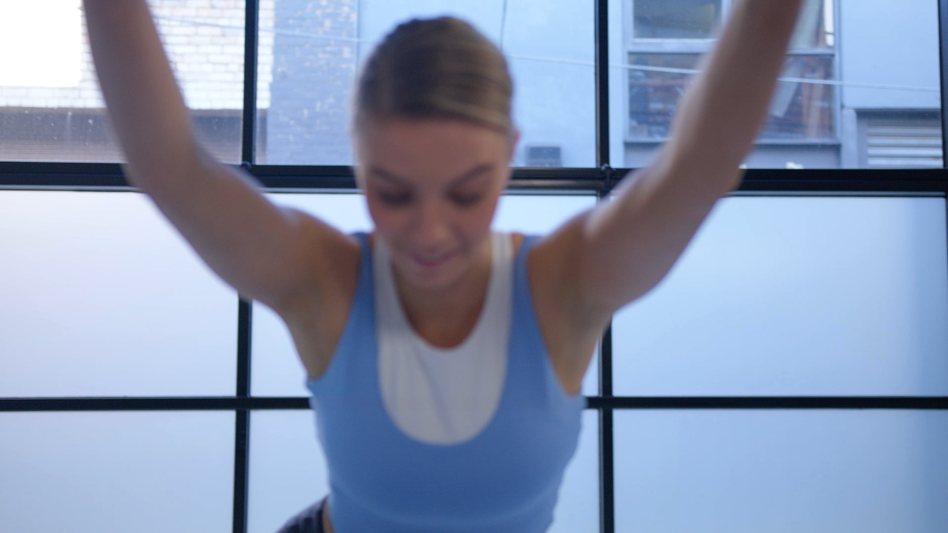 EMILY 15 SEC B-ROLL CLIP