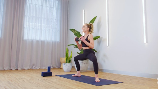 Sculpt: Inner Thighs and Hamstrings with Carnie