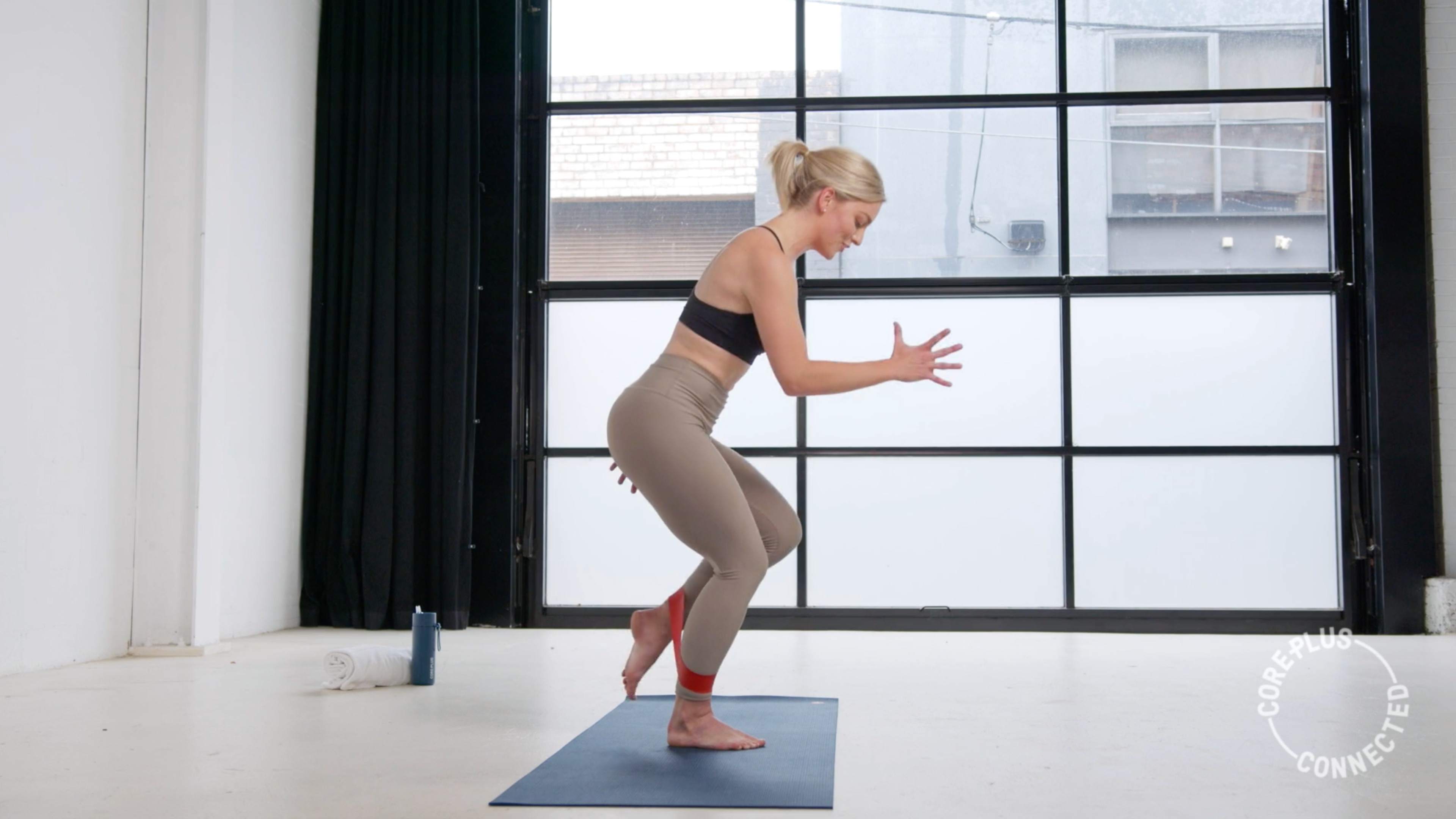 Dynamic Glutes with Maddi