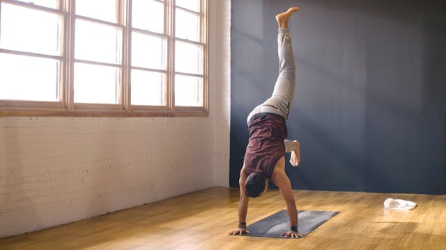 Align For Handstand with Anthony C.