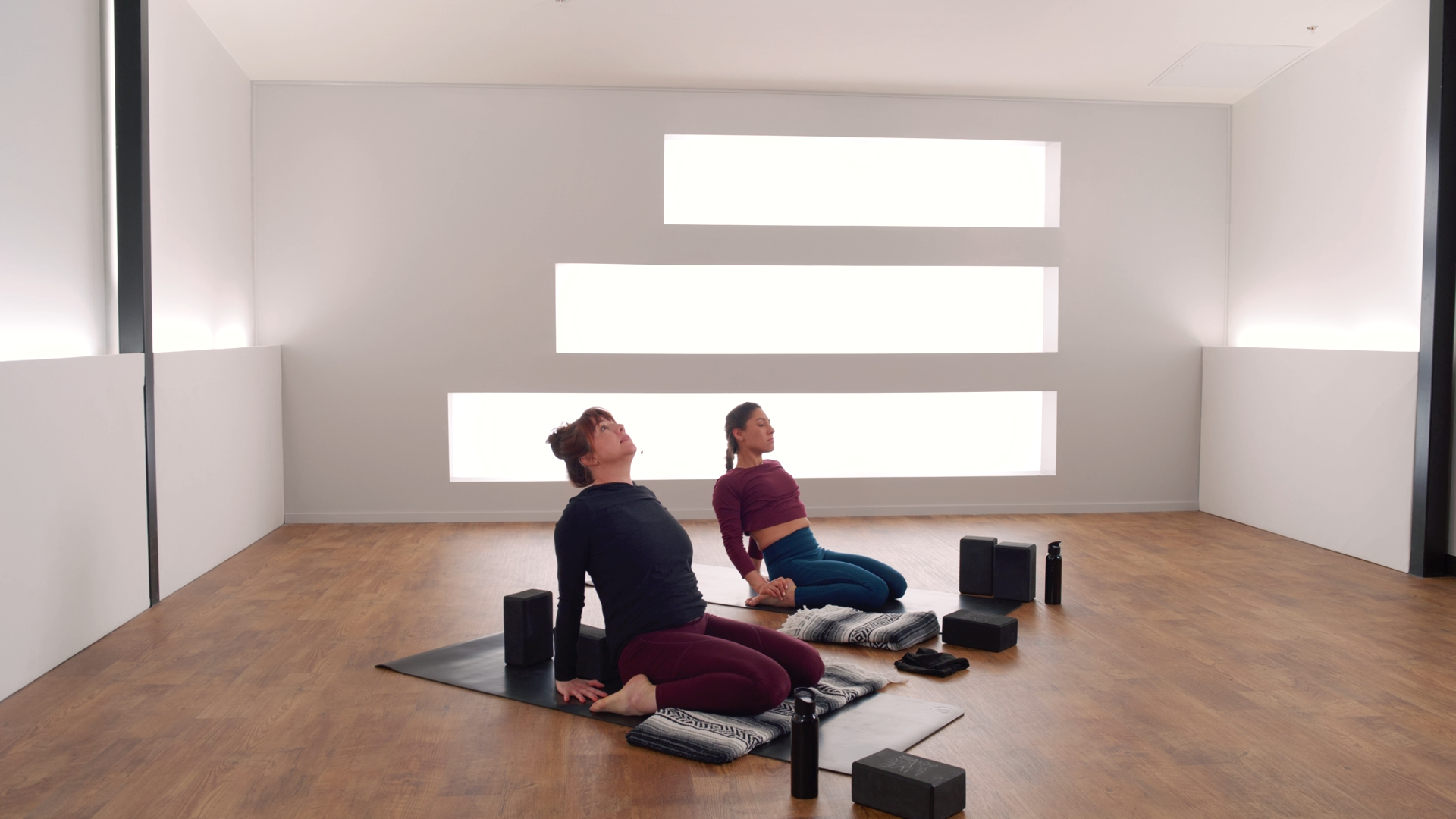 CR Open Up to Relaxation with Julie C