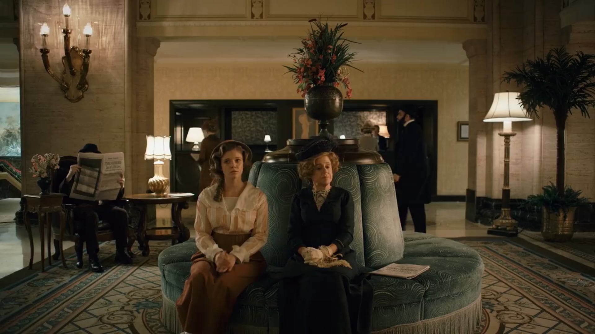 CHATEAU LAURIER - Season 1 - Episode 1