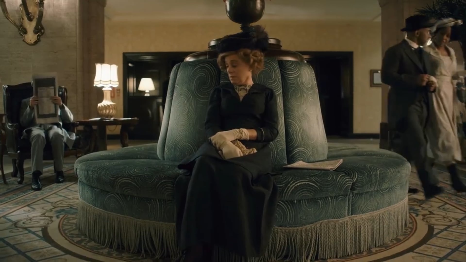 CHATEAU LAURIER - Season 1 - Episode 2