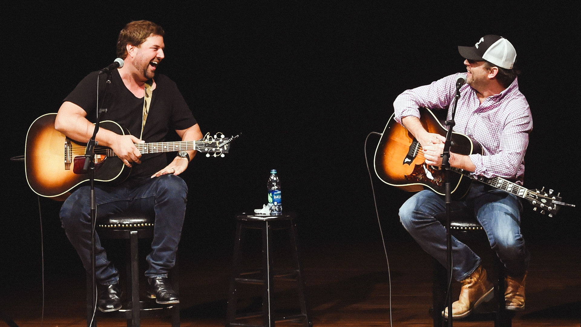 Luke Bryan Hits With Rhett Akins and Dallas Davidson, Live