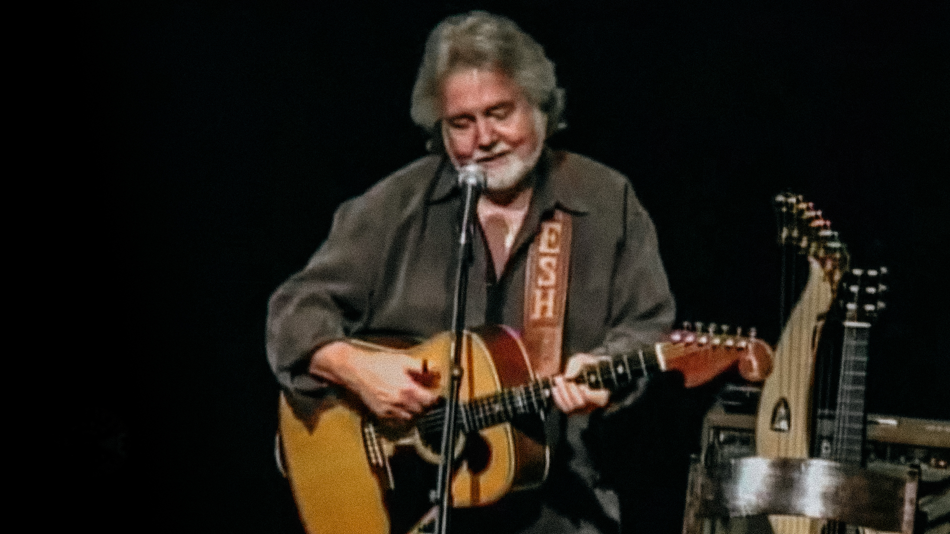 Chet Atkins Tribute Concert • Friends and Flame Keepers