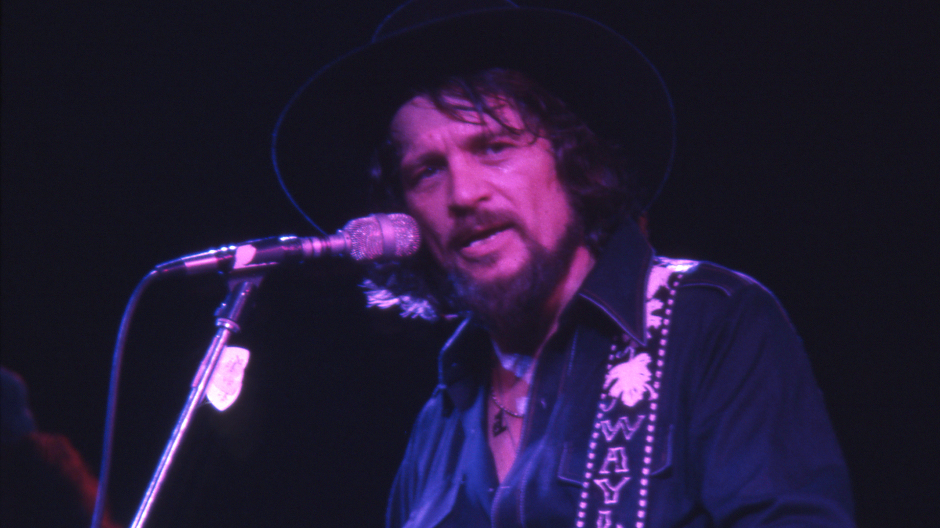 Memories of Waylon Jennings • Live at the Hall