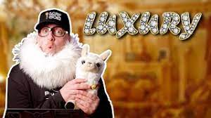 TOTAL LUXURY, DAHLING