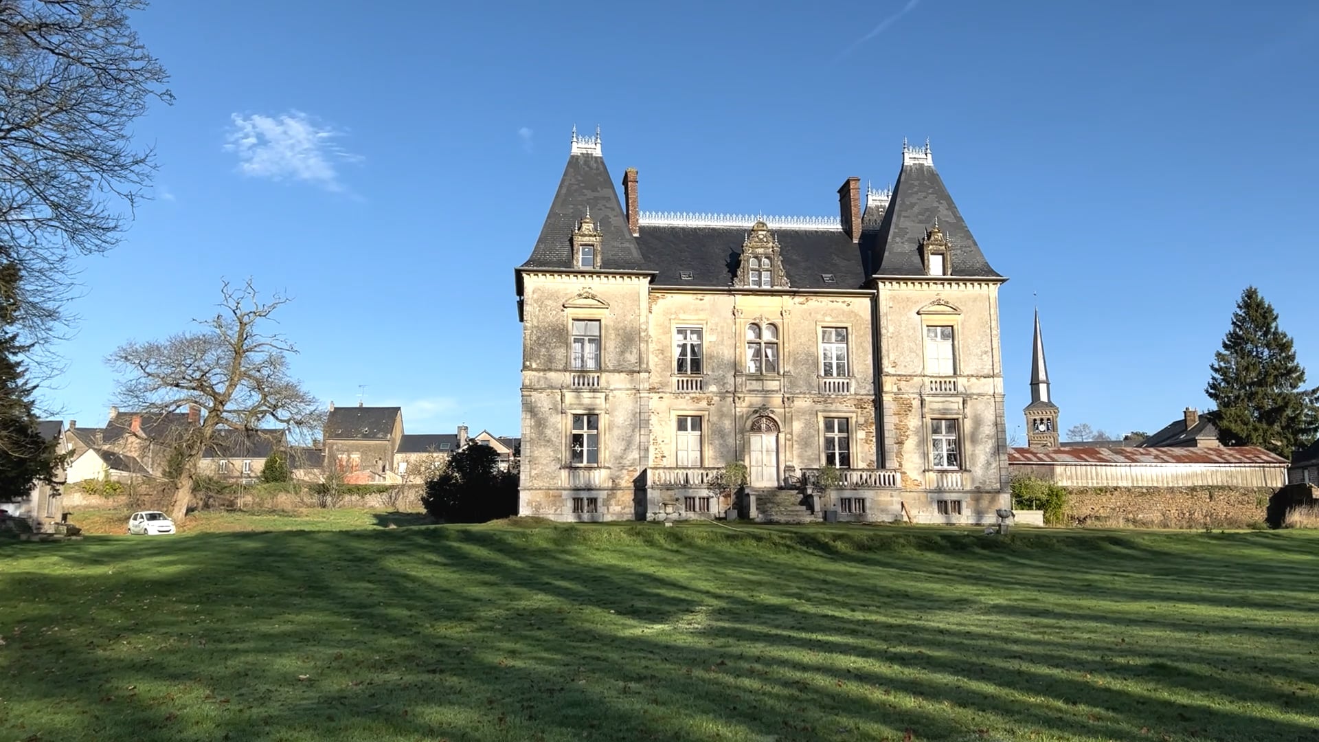 S3E10 Chateau work is never-ending