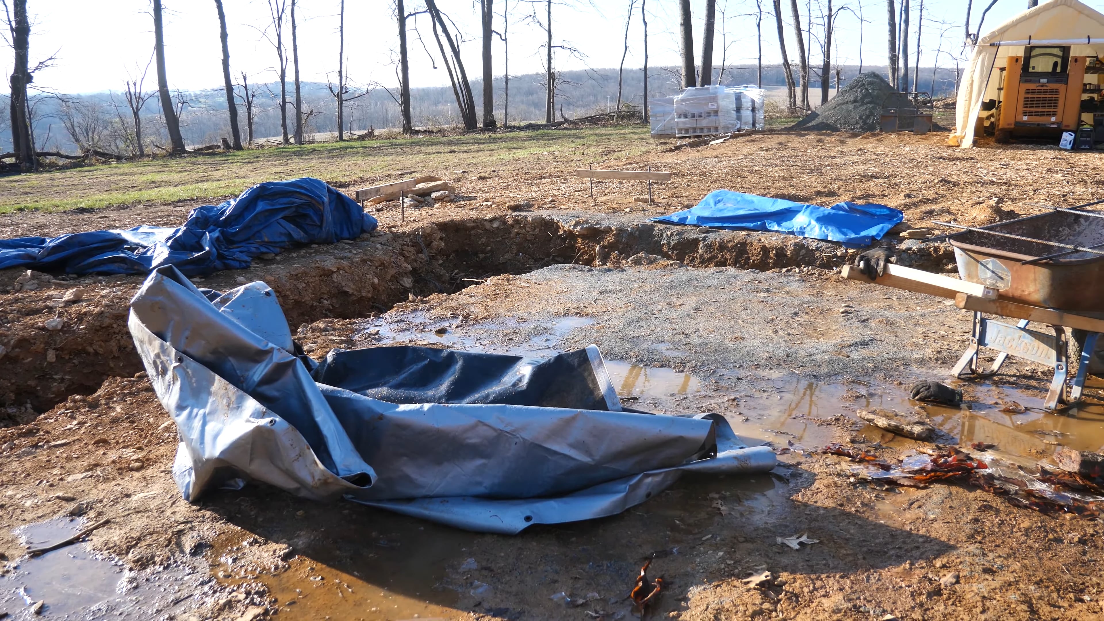 S1E23 Pouring Concrete Footings