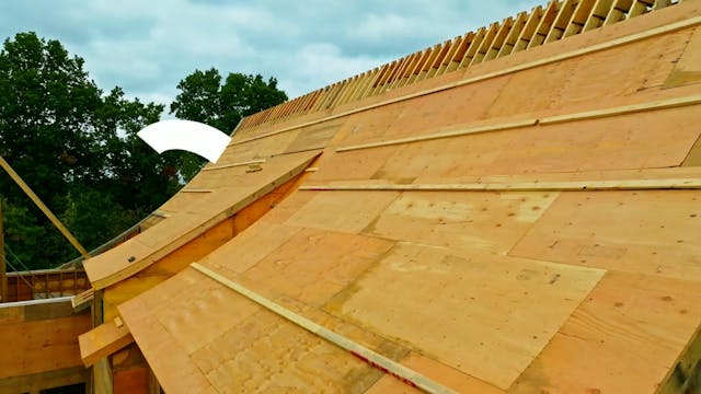 S1E18 Sheathing the Swooping Roof (Gl...