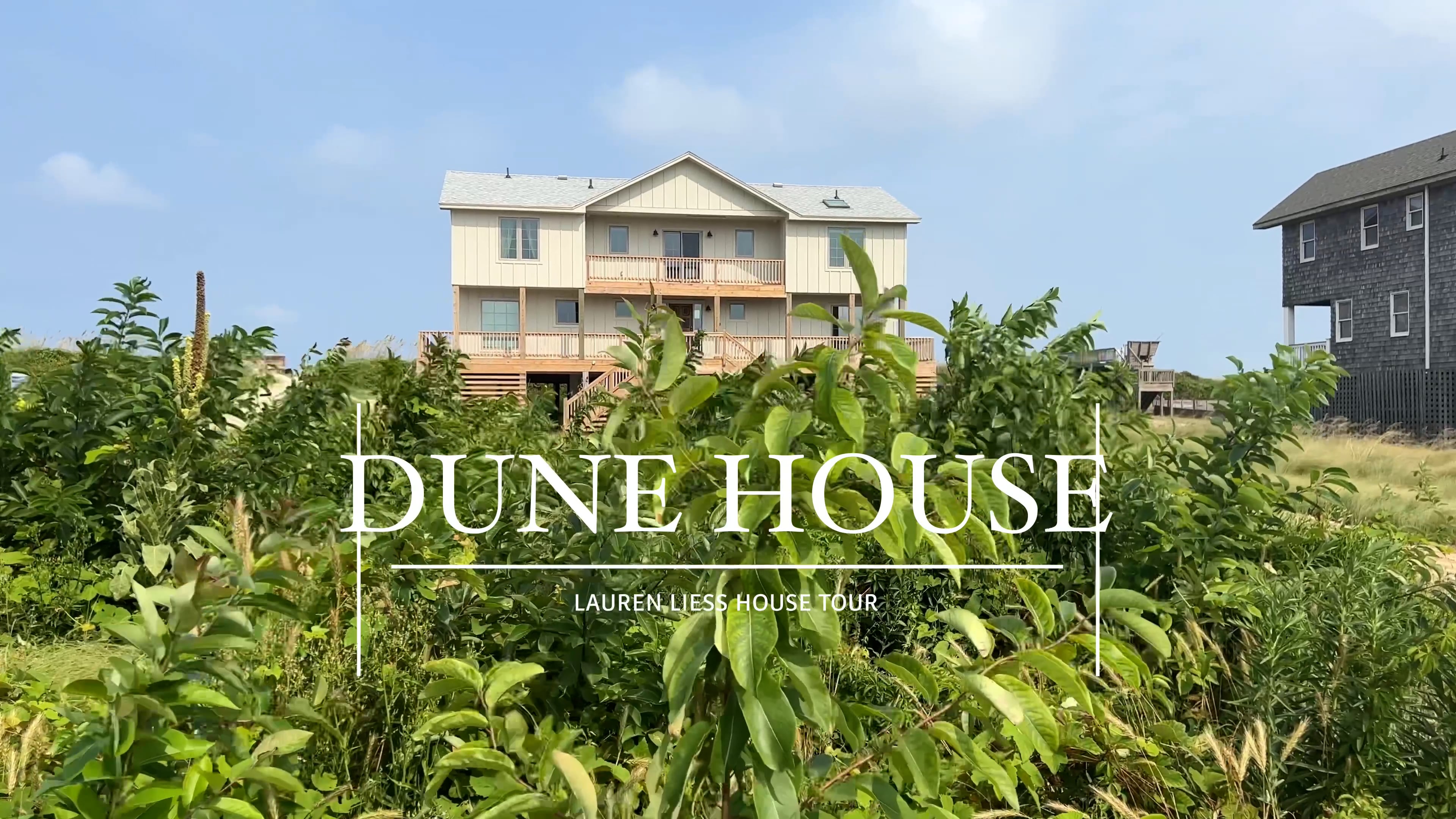 S1E1 Inside a Relaxed Coastal Home Shaped by Light and Texture