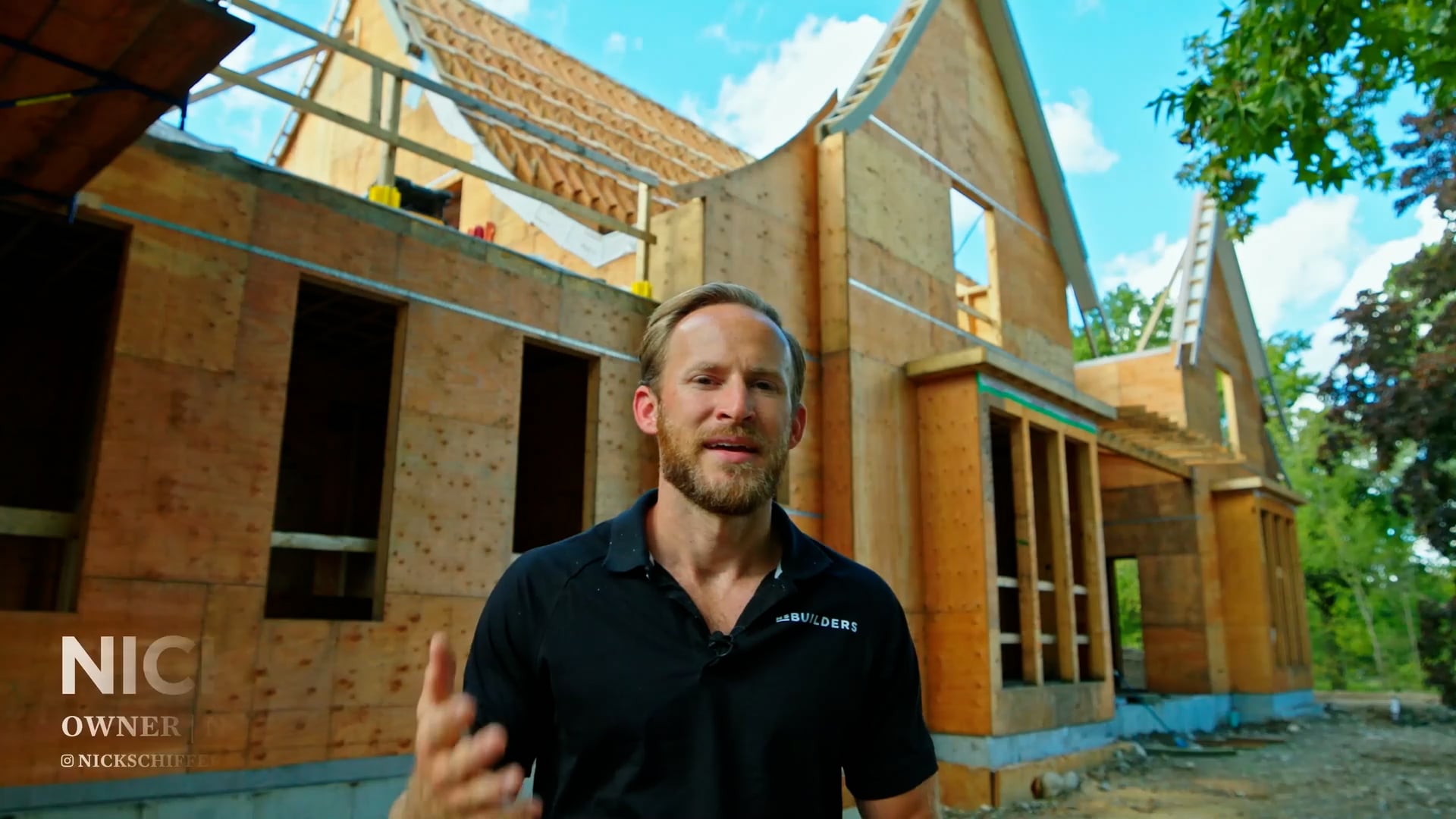 S1E17 Building a Swooping Roof (Global)