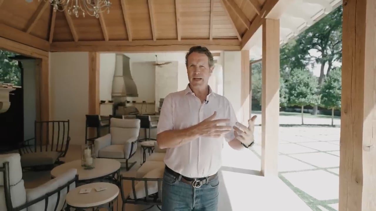 S1E14 The Soul of a New Old Home