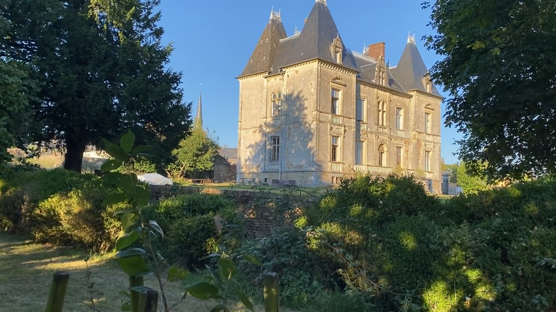 S1E11 Preparing the Chateau for Winter