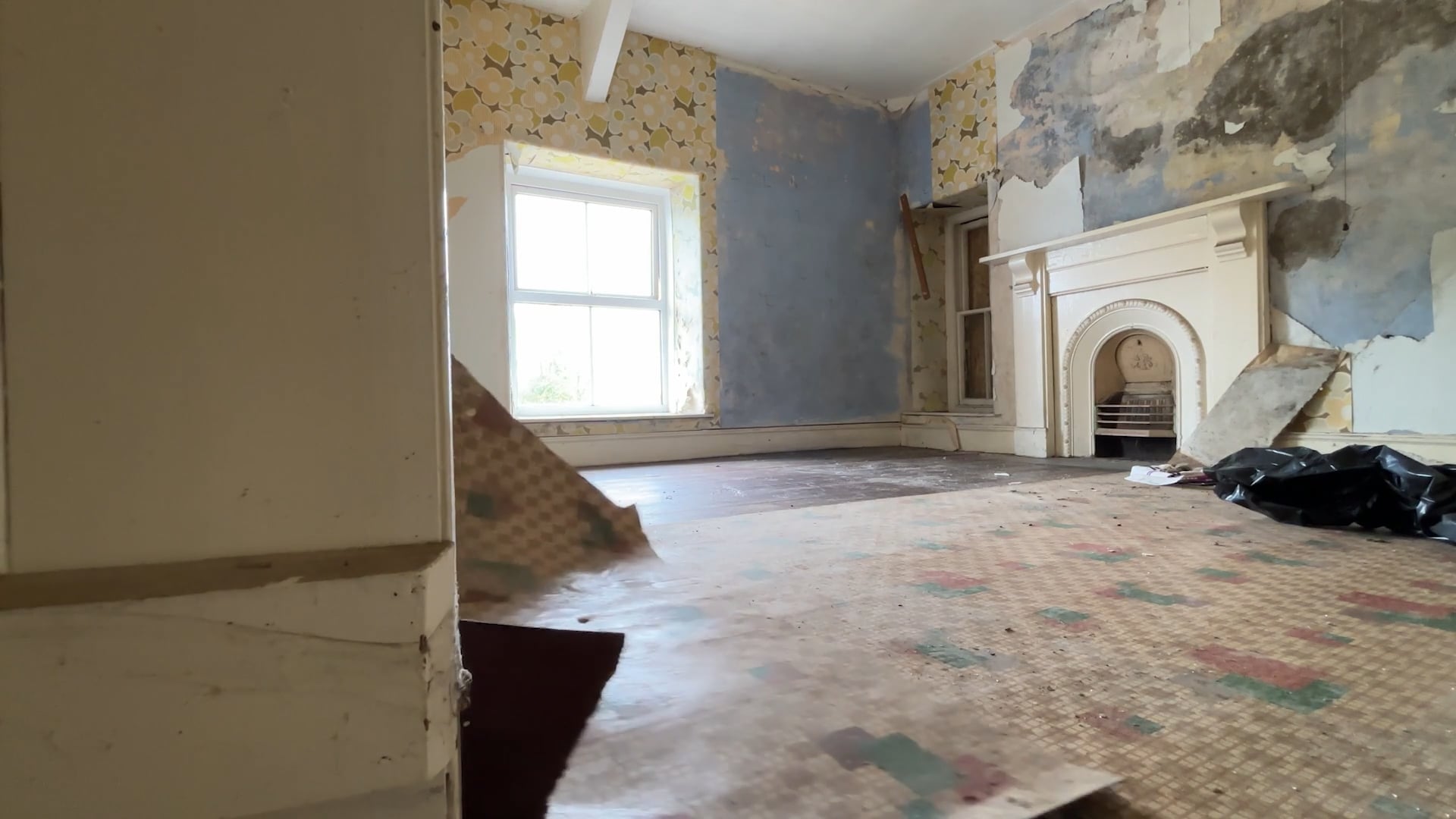 S1E5 Uncovering Hidden Features and Questionable Past Repairs