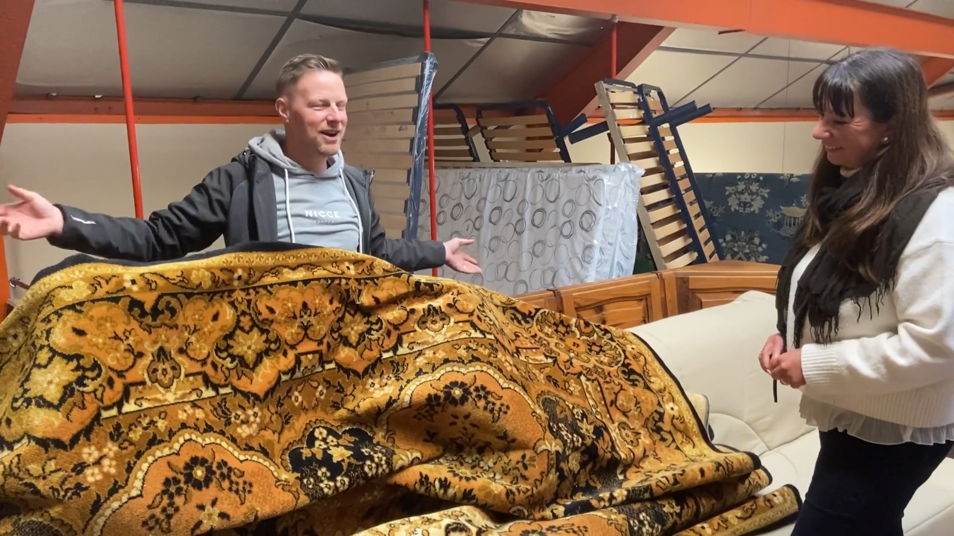 S6 E7 The Dream Team Continue To Furnish The Château's Salon