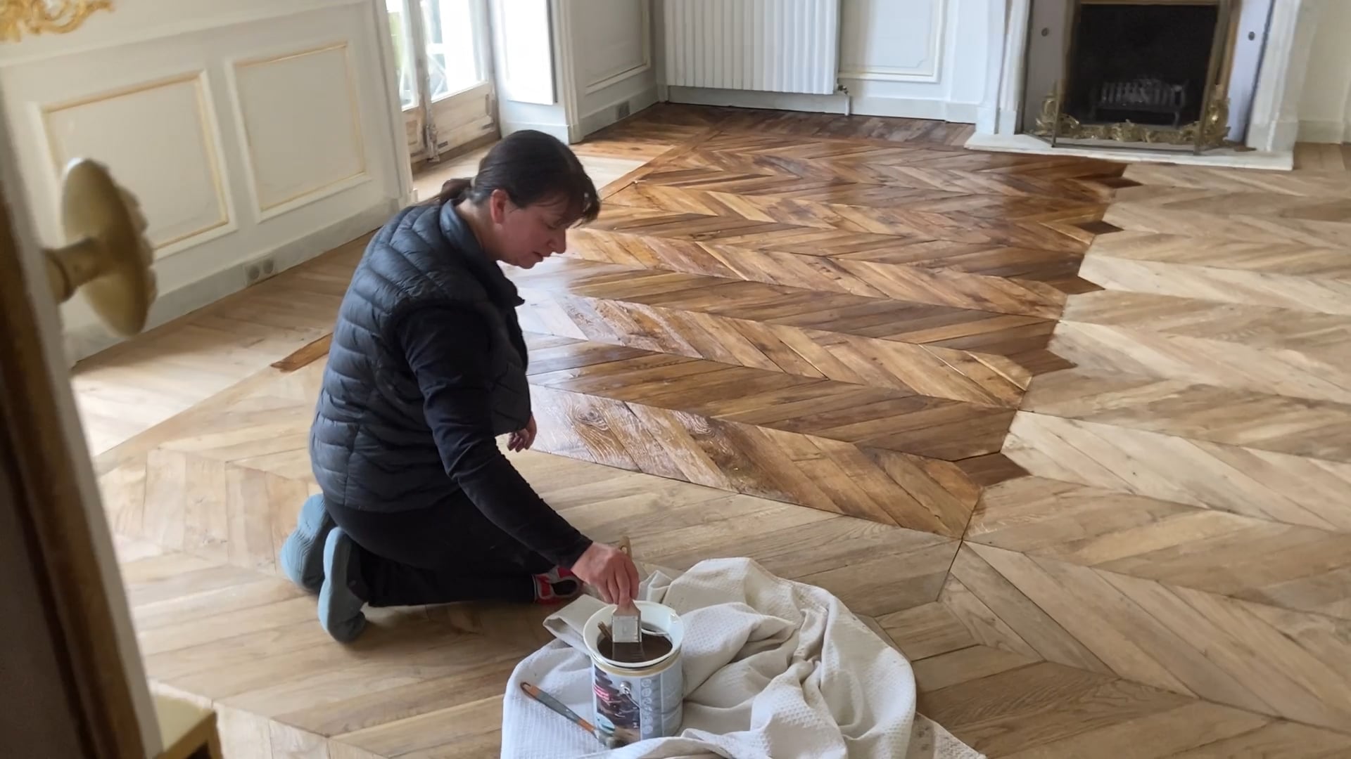 S7 E2 The Chateau's Original Parquet Floor Is Finished!