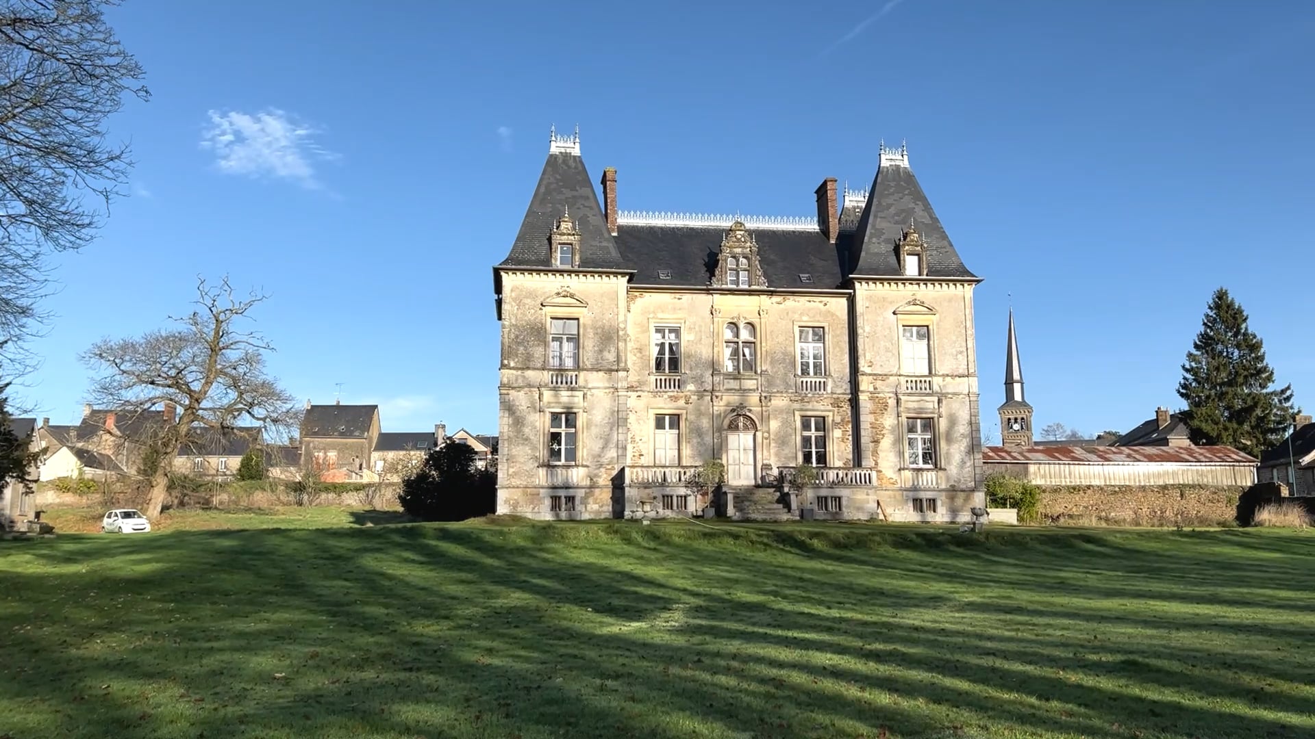 S2E24 How To Re-create Moulds for an 18th Century Chateau