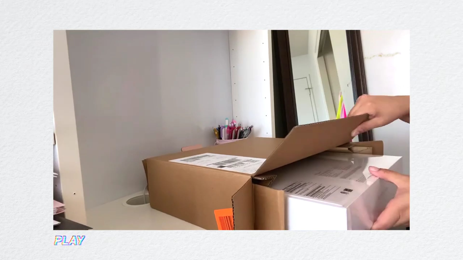 UNBOXING 13 MACBOOK PRO 2020 + accessories!