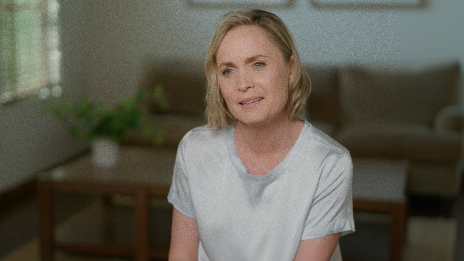 Ally Sheedy and Radha Mitchell on HIGH ART