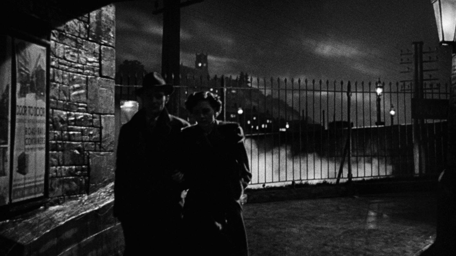 BRIEF ENCOUNTER Commentary