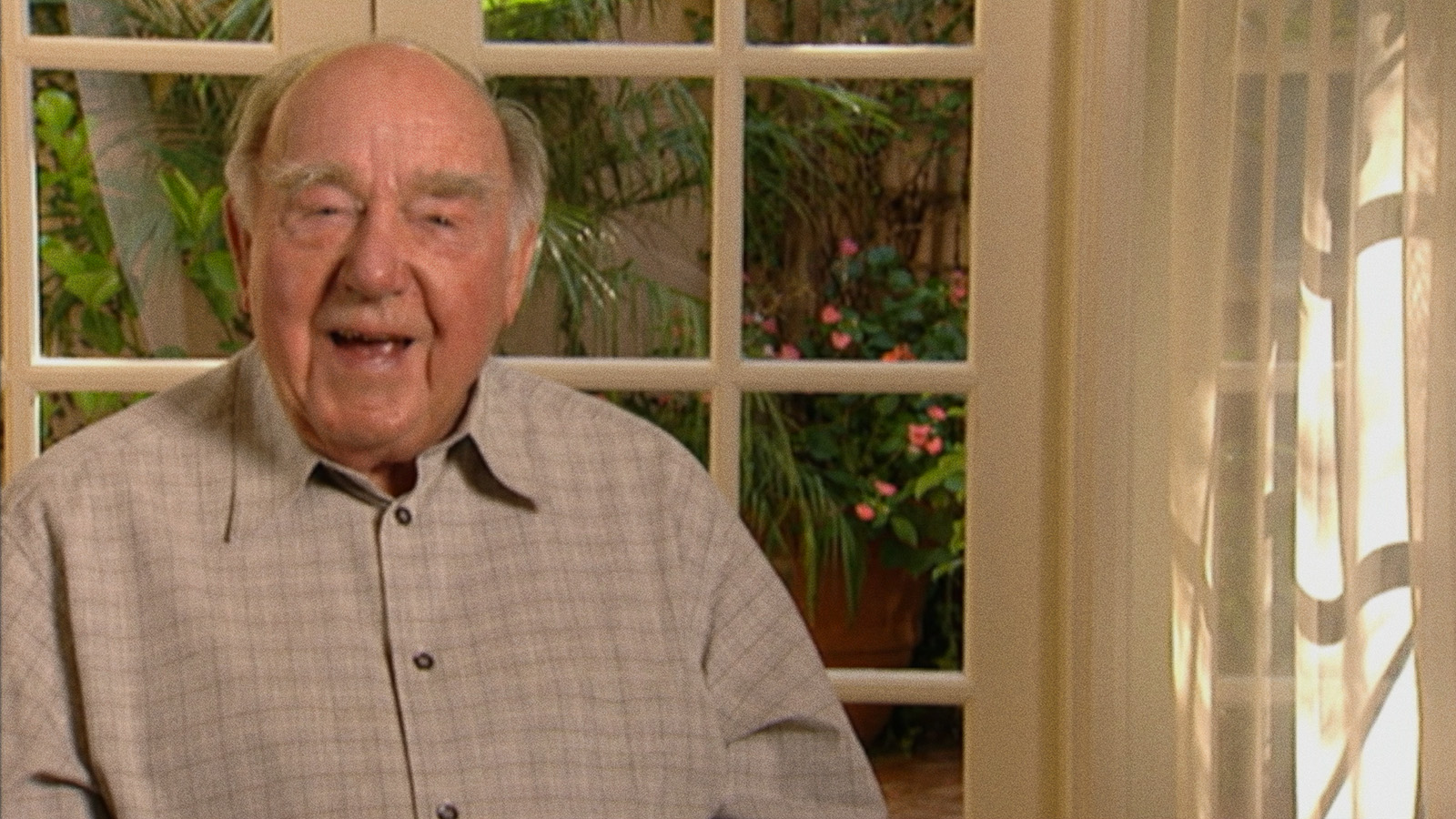 Ronald Neame and Brian Garfield on HOPSCOTCH