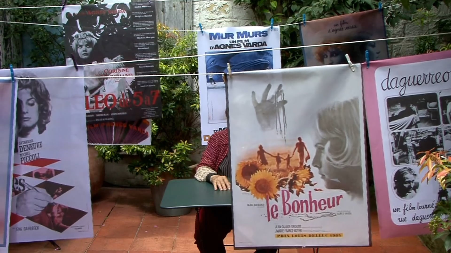 LIONS LOVE (. . . AND LIES) Introduction