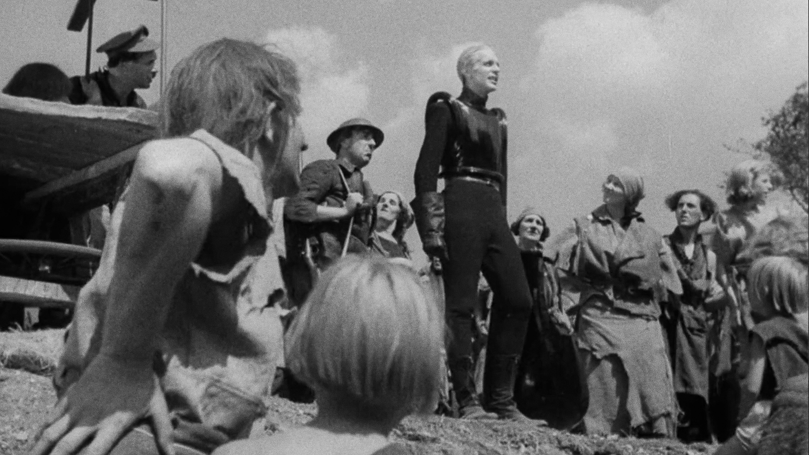 THINGS TO COME Commentary