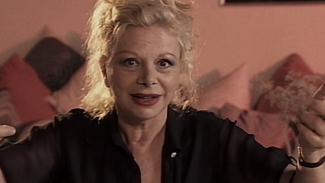 Sandra Milo on 8½ OTTID:463013