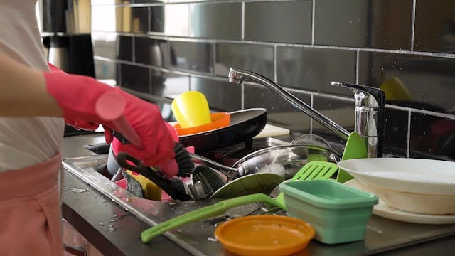 How To Clean The Dishes