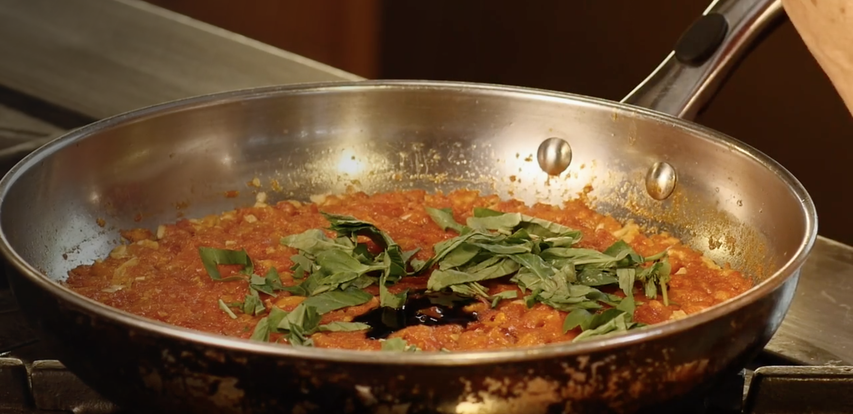 Homemade Heirloom Tomato Sauce (gluten free and vegan)