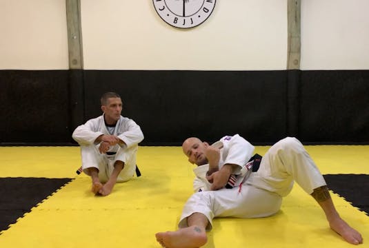 5 - A proper hand in collar with hip ...