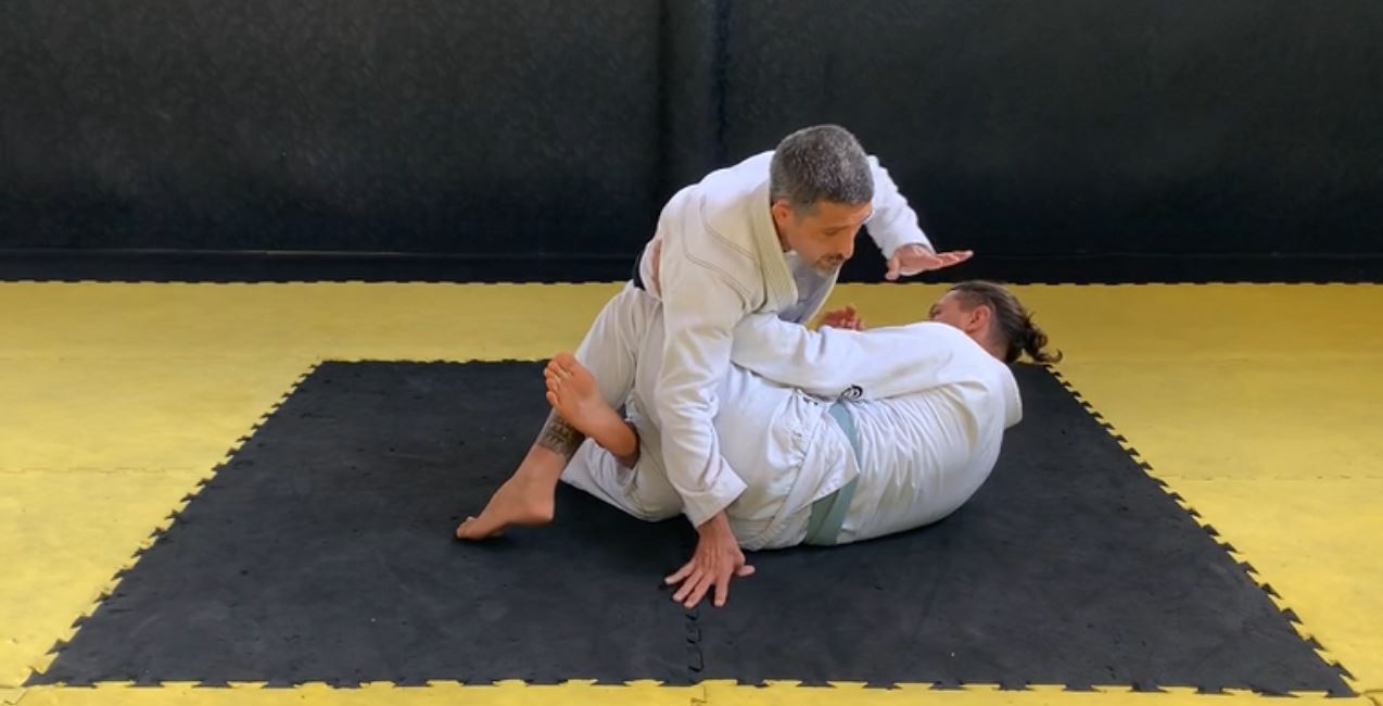 Passing Over Attacks, arm bar and Kimura 