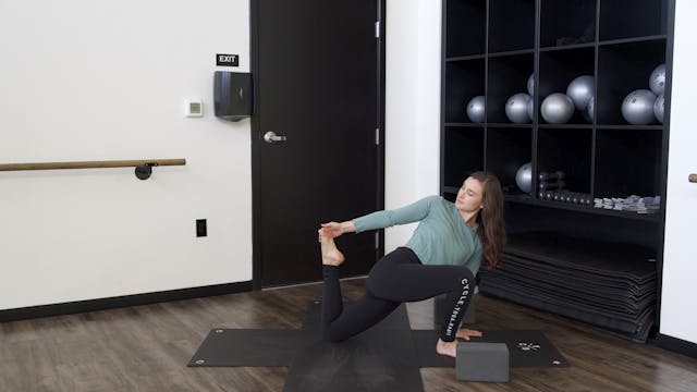 Bonus Day 4: Lower Body Stretch 10