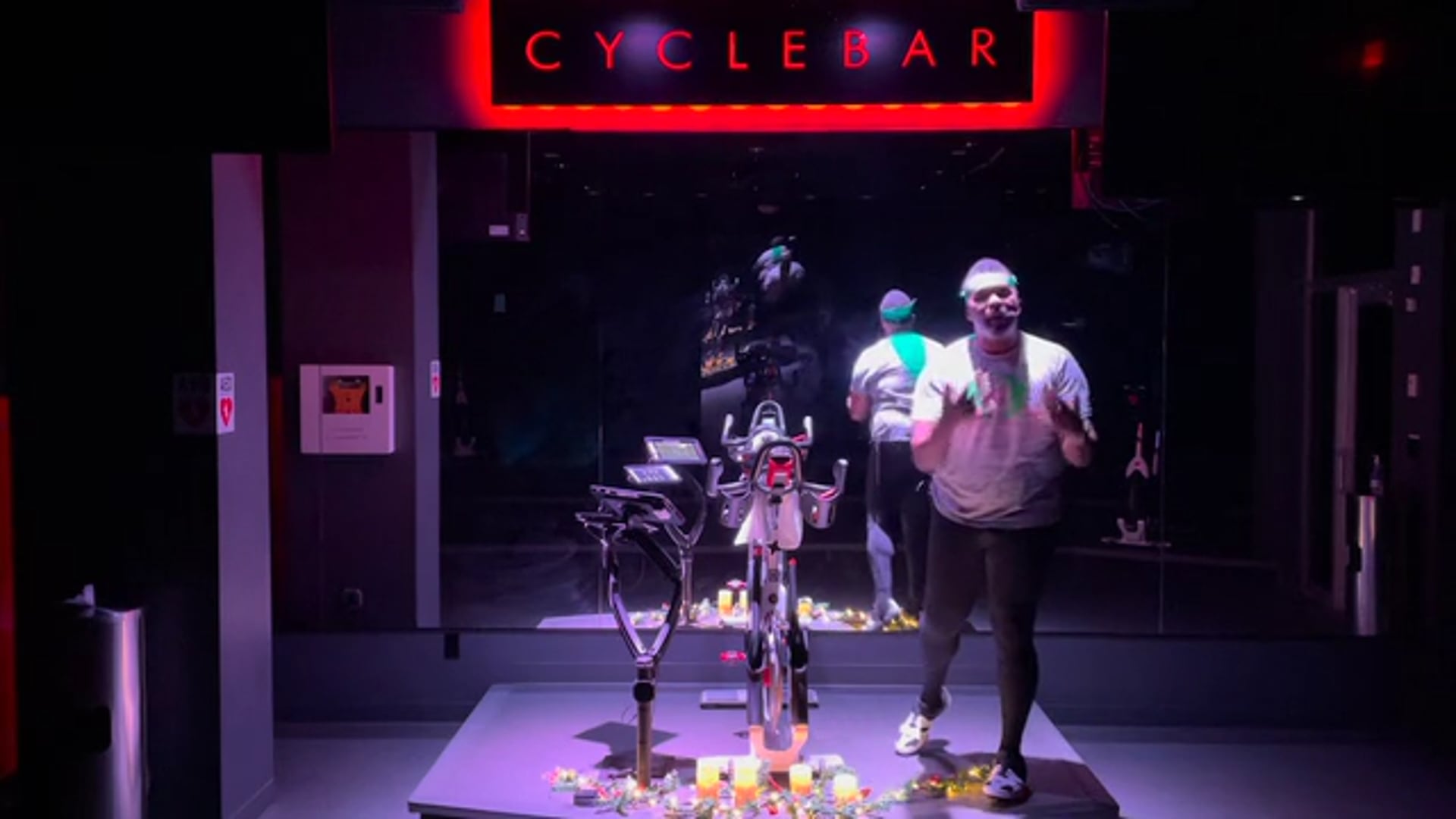 Graylynne - Connect 45 Min - Mary J (Blige) Xmas To You!