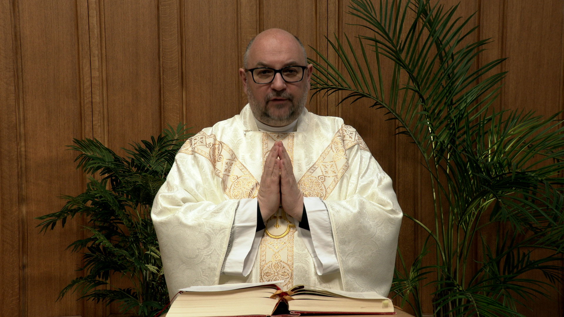 Daily TV Mass April 19, 2026