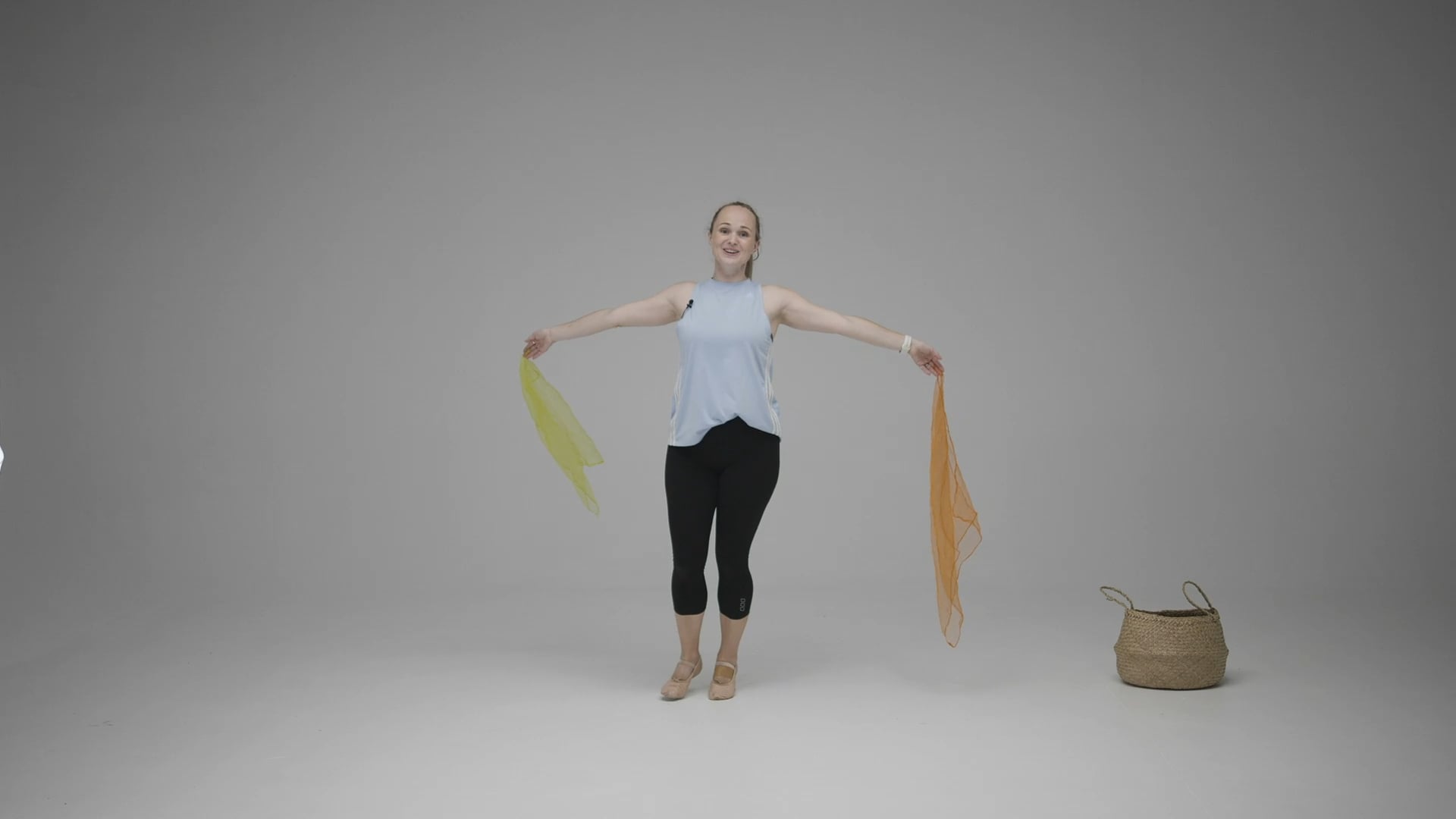 1-2yrs BALLET - SLOW DANCE -  I can sing a rainbow