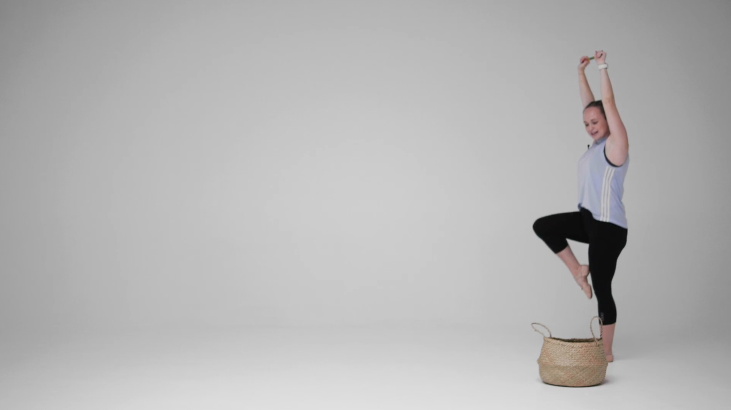 2-3.5yrs TRAVELLING - Super fabulous