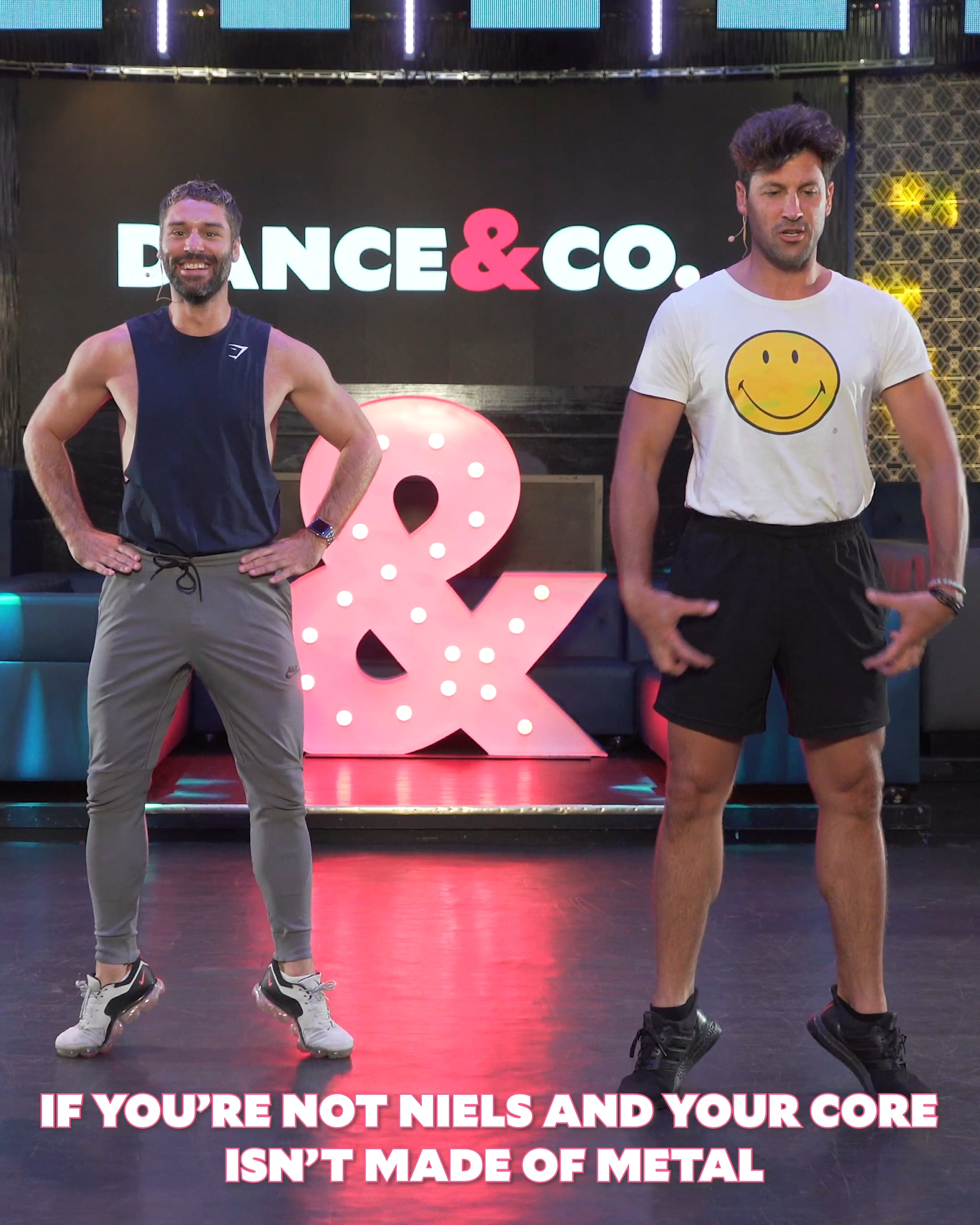 EXTRA: Maks & Niels - Legs & Booty