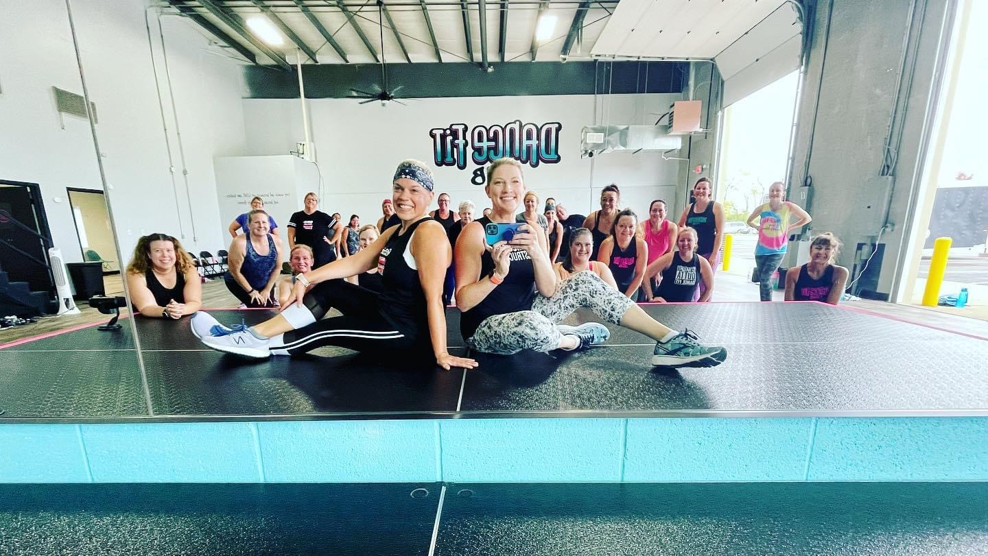 Dance Fit w/Jalisa - shuffle! - 9:15AM 10/2/21