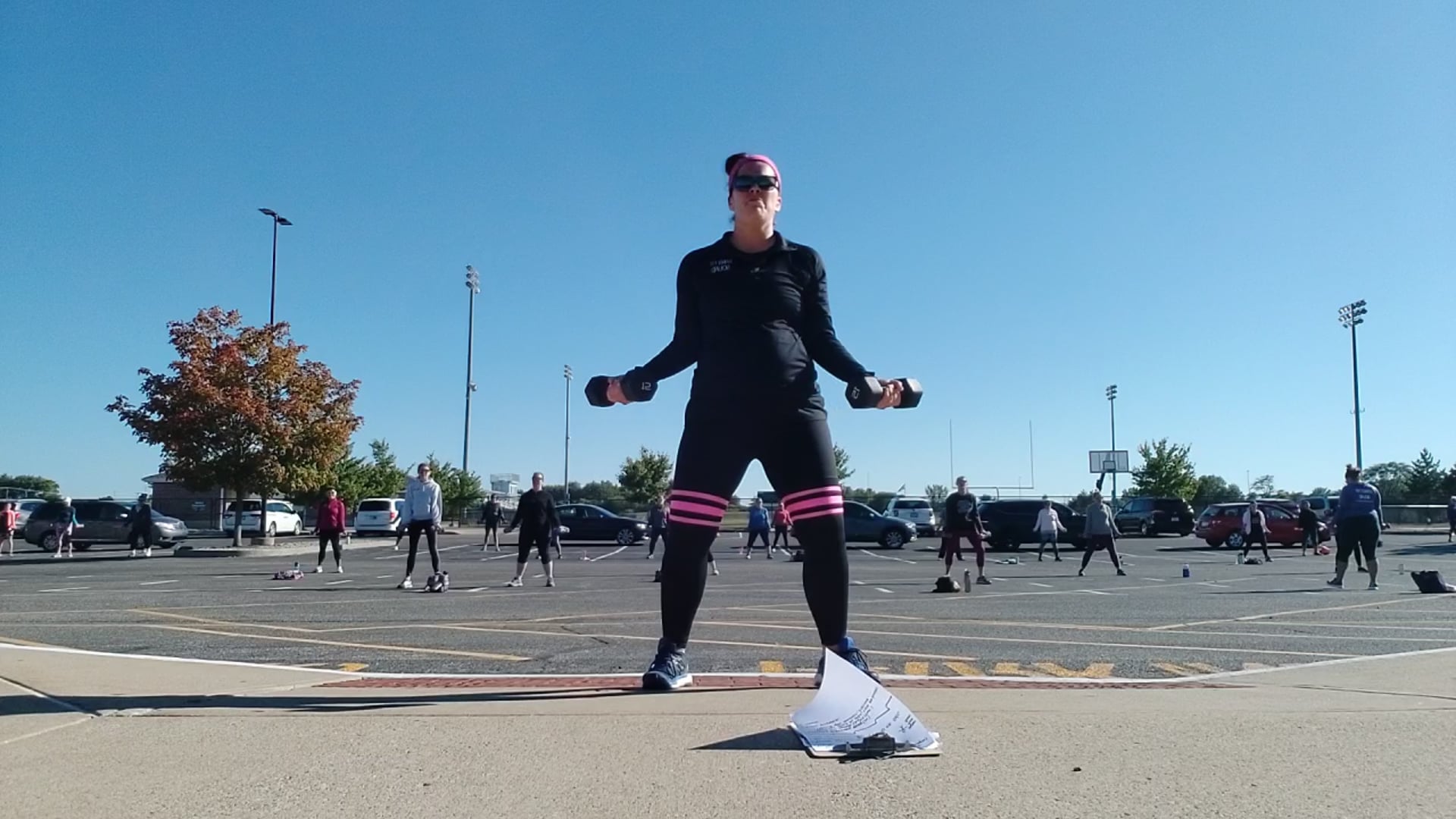 BICEPS: Wide Bicep Curls