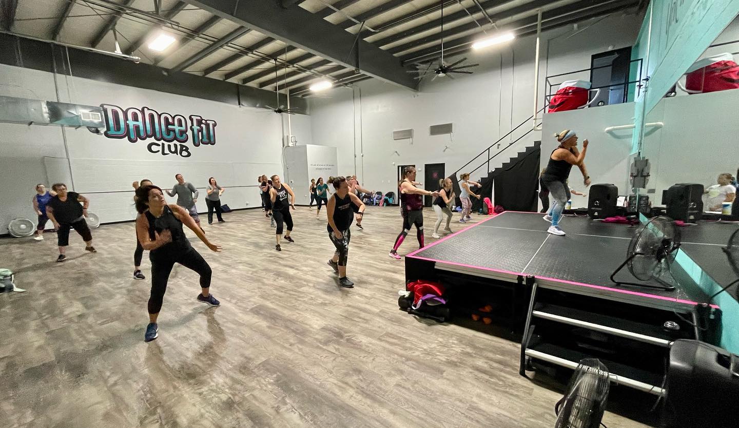 Dance Fit/Lift Fit w/ Jala @ 5:30am 1/13/22 (80s  Ladies)