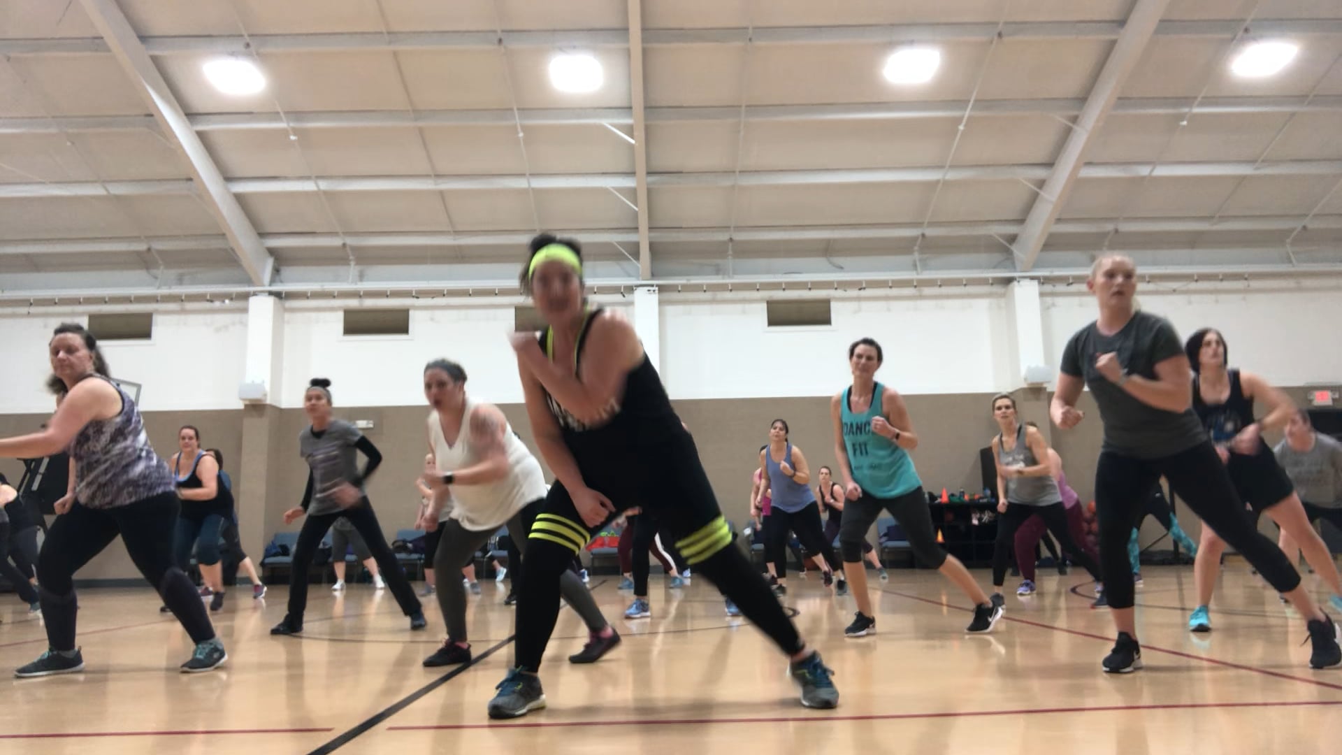 "Werk" by Cuppy ft. Skuki (choreo by Joanna Cavalcante)