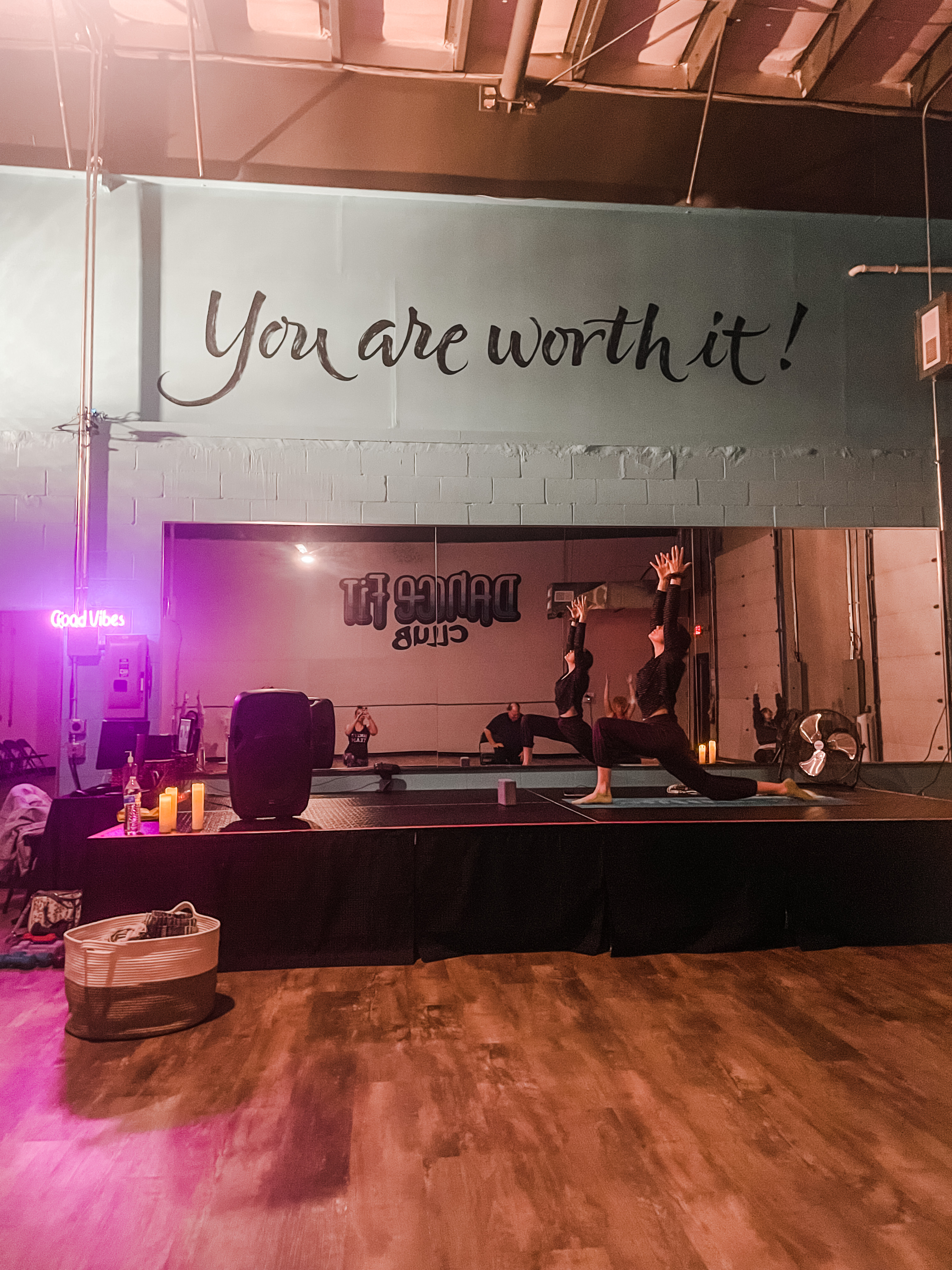 Beginner Yoga w/ chair option w/ Kellee @ 9:15