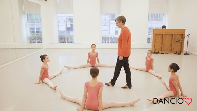 Ballet with Diana Byer | Intro to Cec...