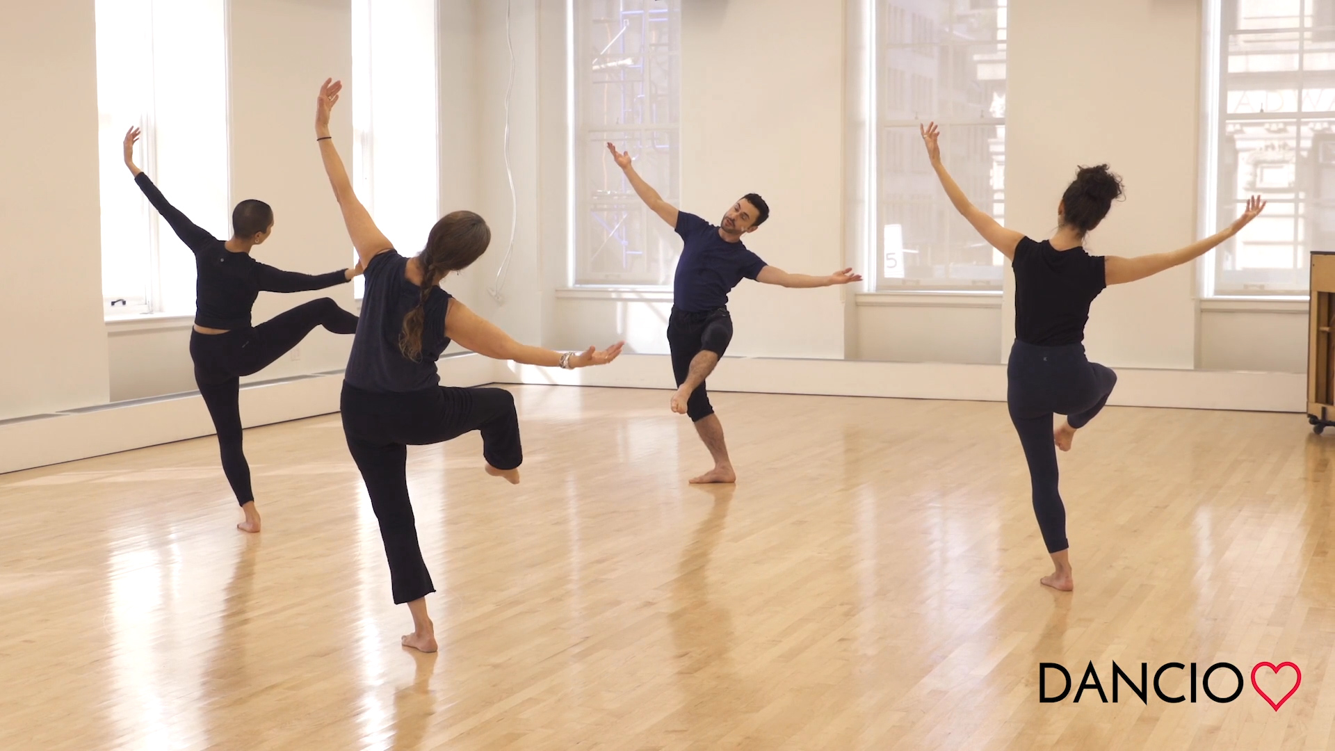 Modern Dance with Vincent McCloskey | Beginner